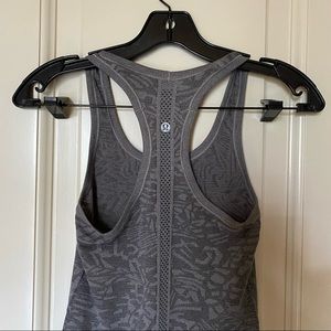 Lululemon tank top